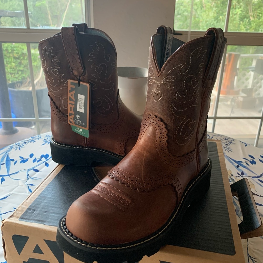 Ariat Fat Baby boots NIB 9.5